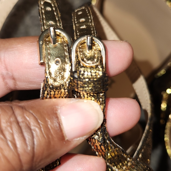 Unisa golden metallic strap heels - Picture 5 of 8